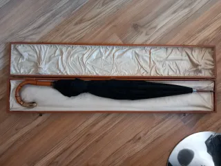 Paraguas siglo XIX fabricado en Barcelona