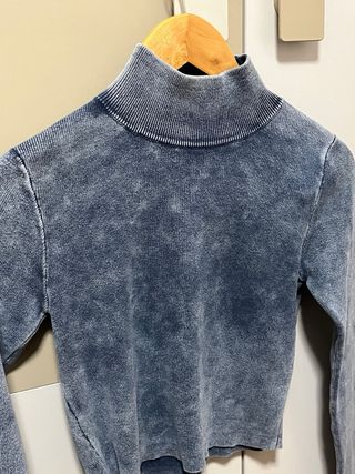 Top manga larga cuello alto