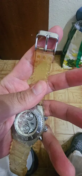 Reloj TechnoMarine Plata y Amarillo