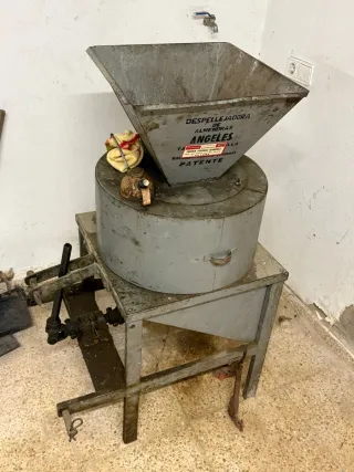Despellejadora de Almendras Ángeles