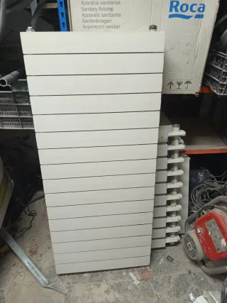 Caldera Gas Natural +  8 Radiadores Agua Caliente