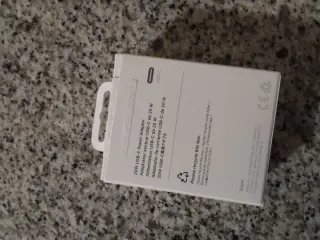 Adaptador de corriente USB-C 20W Apple