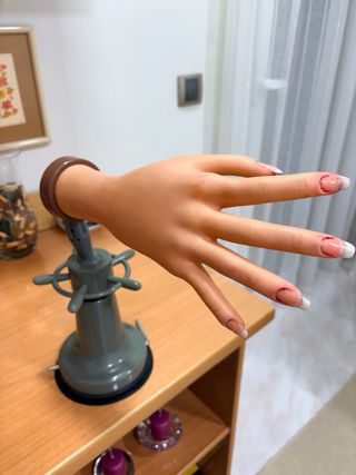 Mano Maniquí + Soporte Ventosa