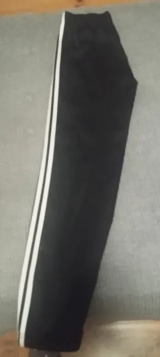 Chándal Adidas Negro y Gris Talla 11-12 años