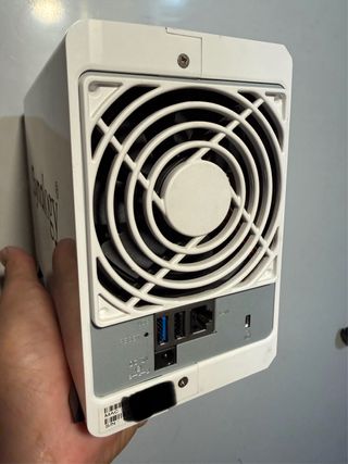 Server NAS Synology DS215j