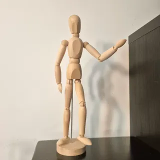 Maniquí de madera IKEA Gestalta