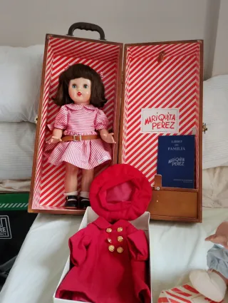 Muñeca Mariquita Perez y Juanin