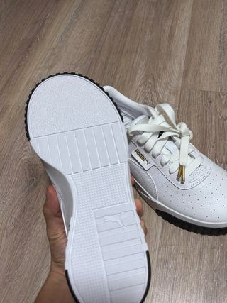 Zapatillas Puma Mujer Blancas y Negras Nuevas