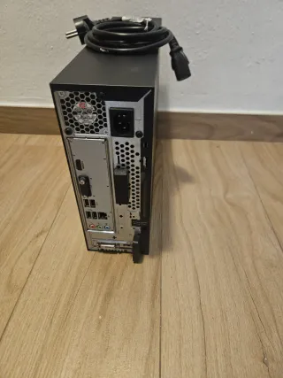 Acer Aspire XC-705 PC Sobremesa Negro