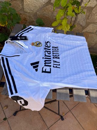 Camiseta Real Madrid Jugador Authentic - S - blanc