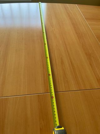 Mesa de oficina L madera y cuero y estantería