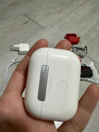 AirPods Pro 2 + Accessori