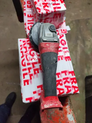 Amoladora Radial Milwaukee