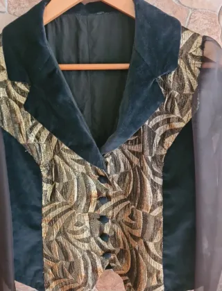 Blusa-Chaleco de Fiesta Dorado y Negro