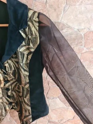 Blusa-Chaleco de Fiesta Dorado y Negro