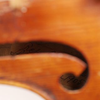 Violín Stradivari sajón de "Conservatorio" s. XIX