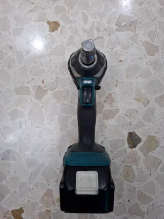 Makita 18V 5.0Ah Taladro de Impacto