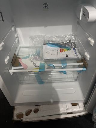 Comfee'Frigorífico de una puerta 80l