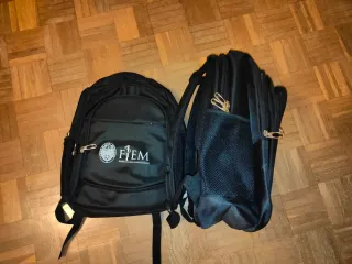 2 Dos Mochilas Grandes Negras