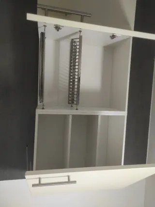 Cocina completa beige y plata