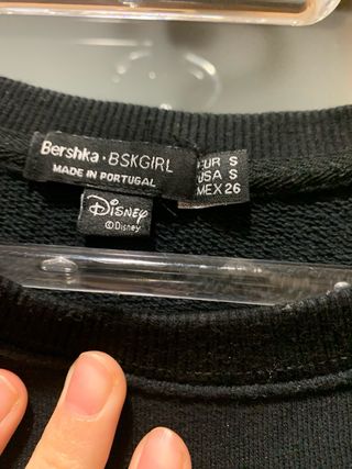 Sudadera Bershka Mickey On Tour Negra