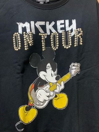 Sudadera Bershka Mickey On Tour Negra