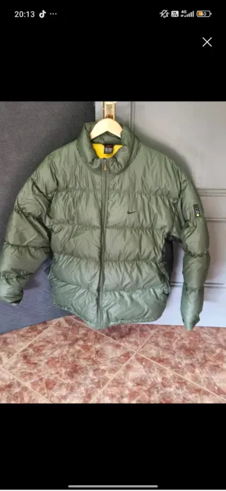 Plumas Nike Verde Oliva Talla L