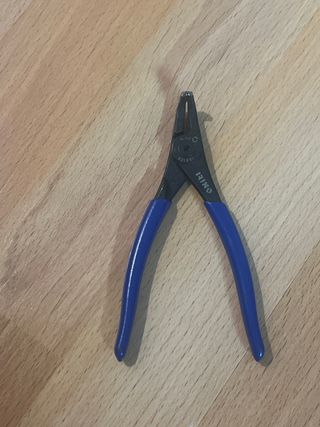 Alicate para arandelas exteriores