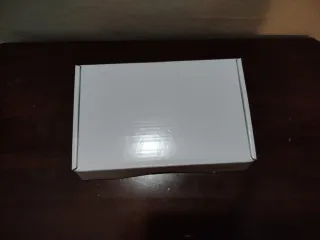 Epilatore elettrico per sopracciglia