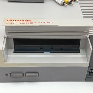 Nintendo NES Mattel REGION FREE+Cartuccia Giochi