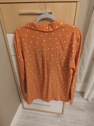 Camisa naranja lunares S