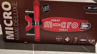 Patinete Micro Maxi Deluxe LED Rojo