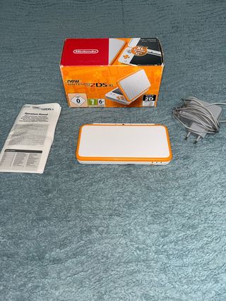 Nintendo 2DS XL Naranja y Blanco