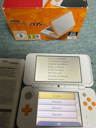 Nintendo 2DS XL Naranja y Blanco