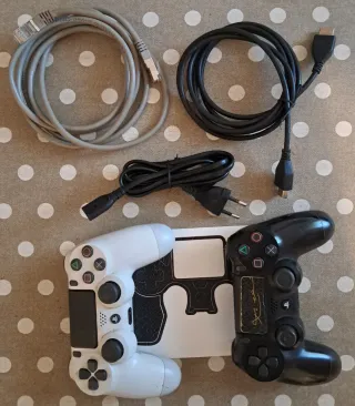 Consola PS4 Slim 1TB Negra