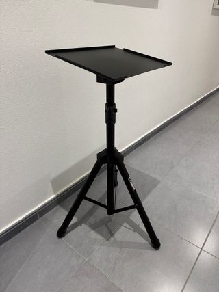 Soporte para portátil con trípode
