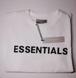 Camiseta Essentials Blanca