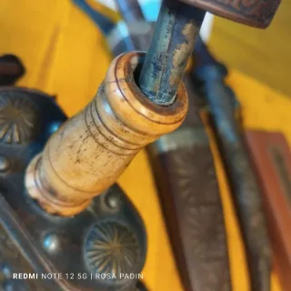 Recipiente para pólvora antiguo