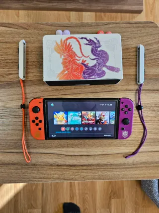 Nintendo Switch OLED Edizione Pokémon