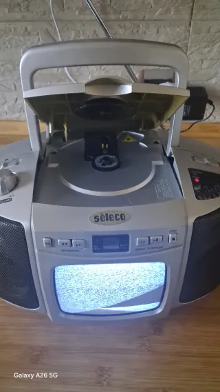 Radio CD Seleco con TV