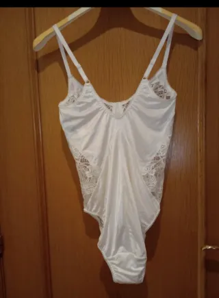 Body de encaje Warner's blanco talla única