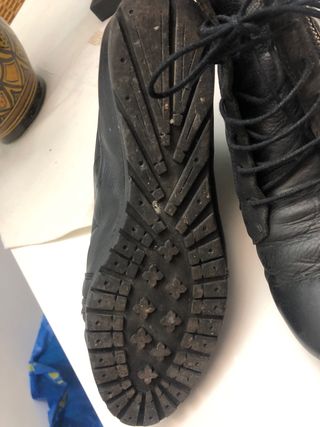 Botines piel cordones cremallera negro T38