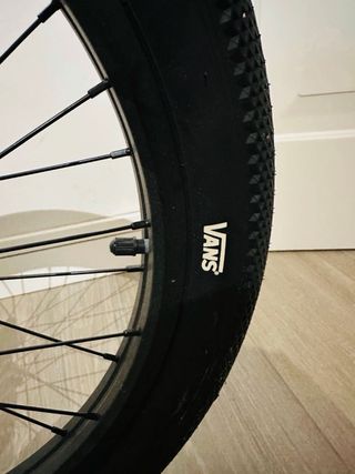 Bicicleta BMX Cult Gateway Negra