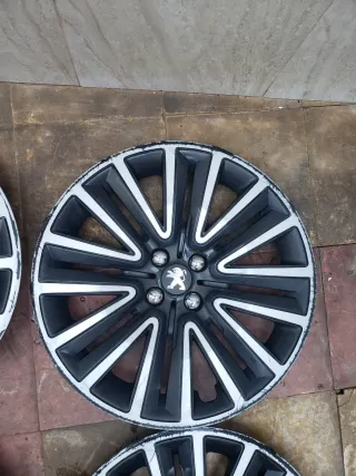 4 Tapacubos Peugeot R16