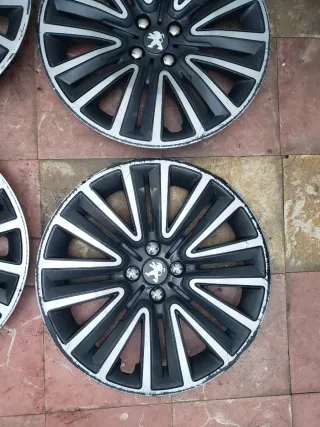 4 Tapacubos Peugeot R16