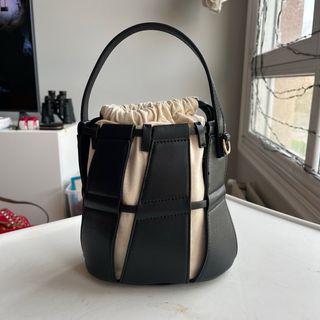 Bolso Zara Negro y Beige