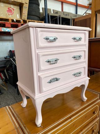 MESITA DE NOCHE RESTAURADA DE MADERA