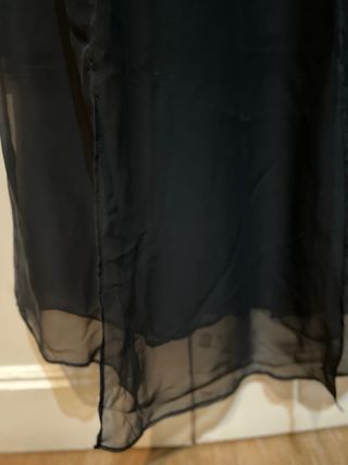 Lenceria negra larga con encaje