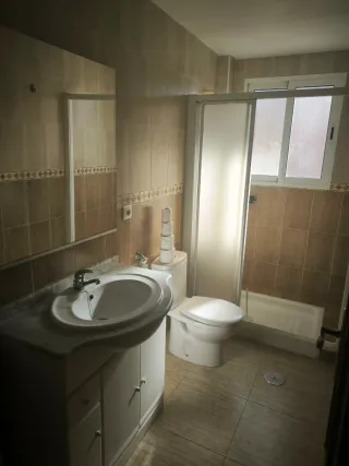 PISO EN URB. PRIVADA CON PISCINA Y VISTAS AL MAR