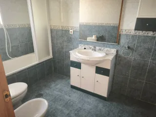 PISO EN URB. PRIVADA CON PISCINA Y VISTAS AL MAR